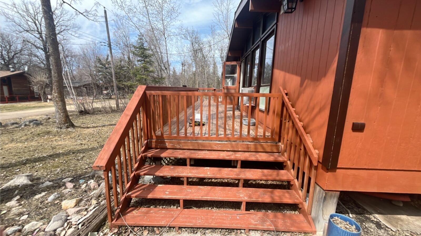 Cabin deck