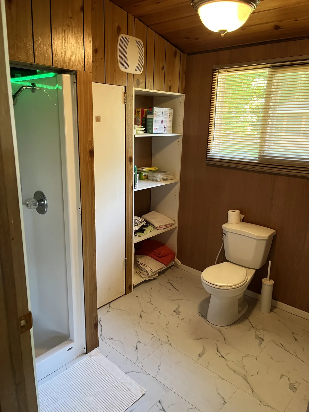 Lakeside Cabin photo